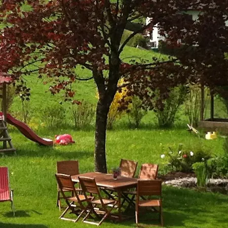 菲林霍夫奥内加特公寓 *